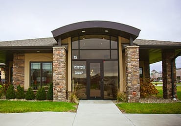 photo of the dentist office front exterior